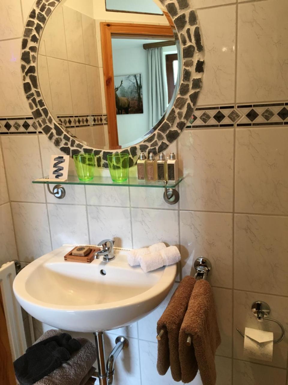 Bed & Breakfast Schlommefurth Bed and Breakfast St. Vith Esterno foto